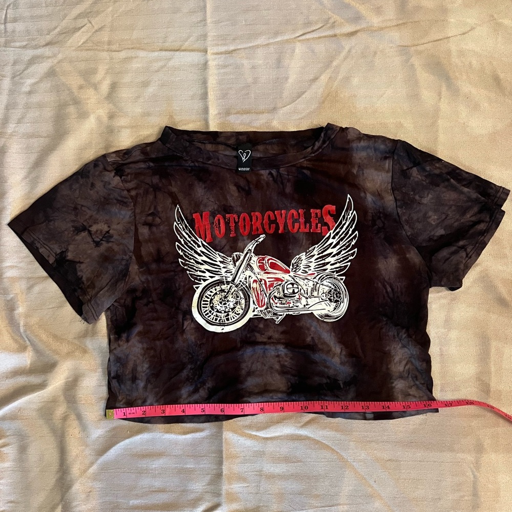 Windsor Black and Red Crop Top Graphic Design